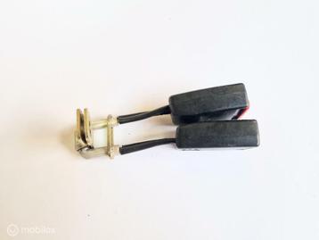 Gordelslot derde bankje Volvo 740 760 940 960 V90 3513671 beschikbaar voor biedingen