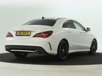 Mercedes-Benz CLA-Klasse 180 Business Solution AMG Inclusief, Auto's, Mercedes-Benz, Gebruikt, 4 cilinders, Leder en Stof, Lichtsensor