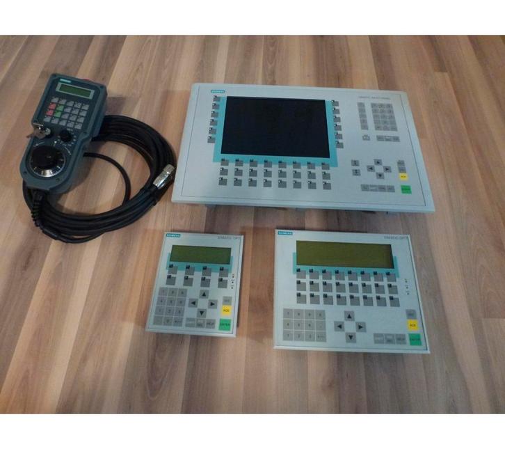 Gezocht! Siemens plc, regelaars en Hmi., Hobby en Vrije tijd, Elektronica-componenten, Ophalen of Verzenden