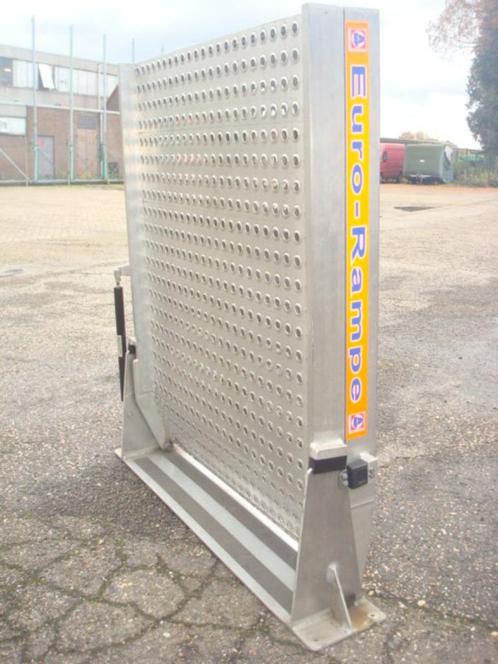 Oprijplaat Euro Rampe AMF Bruns 240cm x 90cm, Auto diversen, Autogereedschap, Zo goed als nieuw, Ophalen