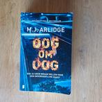 M.J. Arlidge - Oog om oog, Ophalen of Verzenden, Zo goed als nieuw, M.J. Arlidge