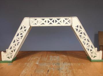 Spoor 0 attributen met oa loopbrug en Hornby stopblok beschikbaar voor biedingen
