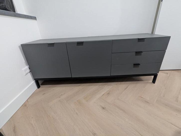 MADE dressoir grijs, Huis en Inrichting, Kasten | Dressoirs, Gebruikt, 150 tot 200 cm, 25 tot 50 cm, Ophalen