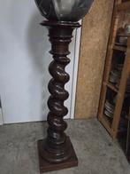 Antieke plantenstandaard met gedraaide zuil, Ophalen, Gebruikt
