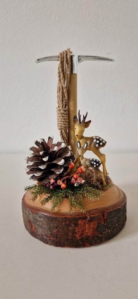 Tirol vintage beeldje skihut hertje bambi zwitzerland kitsch, Verzamelen, Retro, Huis en Inrichting, Ophalen of Verzenden