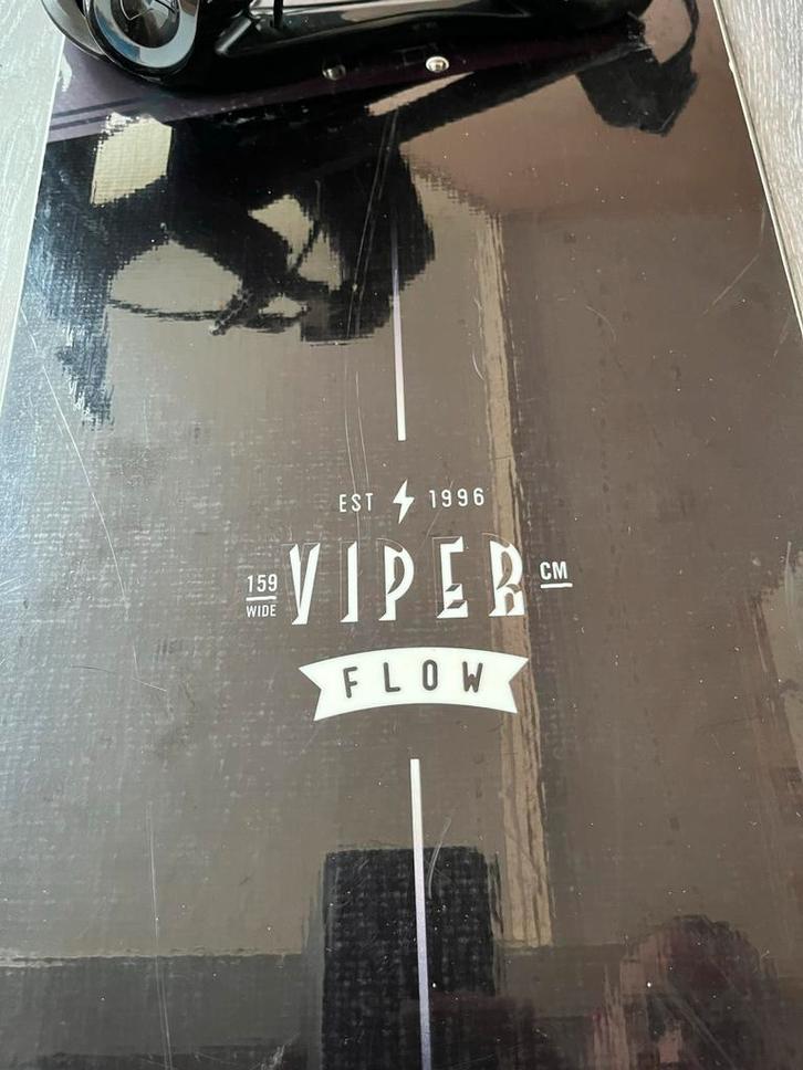 Flow Snowboard 159cm wide prima staat., Sport en Fitness, Snowboarden, Gebruikt, Bindingen, Ophalen of Verzenden