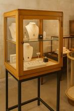 vintage vitrinekast showcase vitrine winkel juwelier, Huis en Inrichting, Ophalen, Gebruikt, 50 tot 100 cm, 150 tot 200 cm