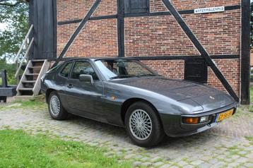 Porsche 924 2 x 924 op voorraad beschikbaar voor biedingen