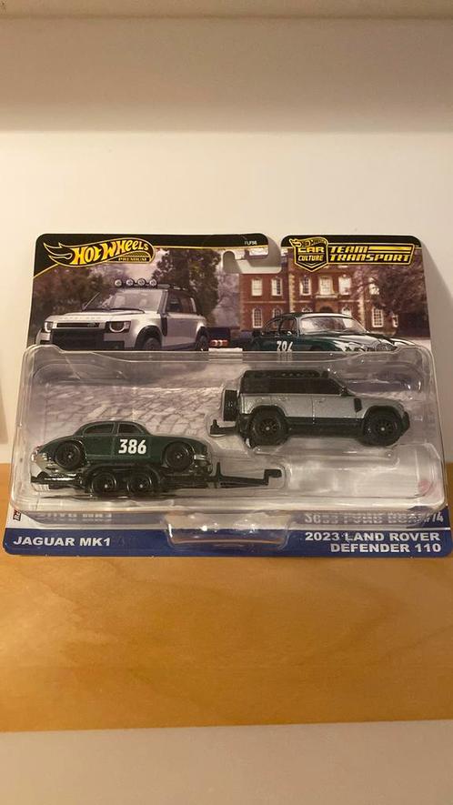 Hot wheels Jaguar MK1 & Land rover defender 2 pack premium, Hobby en Vrije tijd, Modelauto's | Overige schalen, Zo goed als nieuw