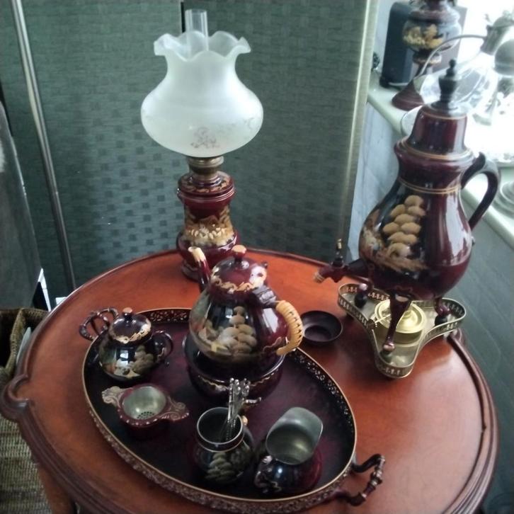 Byzondere theeset winsinghhof/catharinakerk  roden enz., Antiek en Kunst, Antiek | Servies compleet, Ophalen