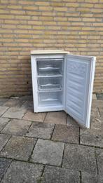 Vrieskast met drie lades. In goede staat., Witgoed en Apparatuur, Vriezers en Diepvrieskisten, Ophalen, Gebruikt, Minder dan 60 cm