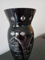 Boheemse Kristallen Vaas - Donkerrood, Antiek en Kunst, Antiek | Vazen, Ophalen of Verzenden