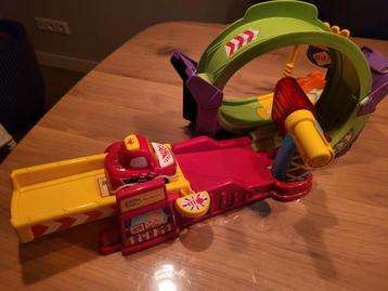 VTech Toet Toet Auto Racebaan & Stunt looping beschikbaar voor biedingen