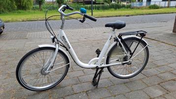 witte fiets, frame 54 cm, wielmaat 26”, 3 versnellingen beschikbaar voor biedingen