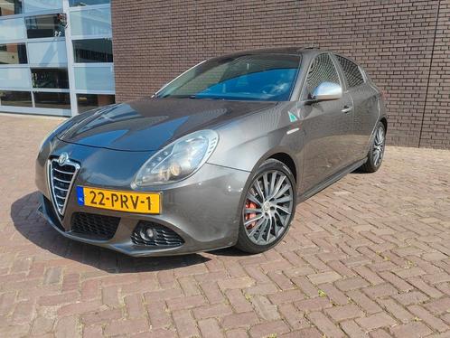 Alfa Romeo Giulietta Quadrifoglio NAP 135.xxx, Auto's, Alfa Romeo, Bedrijf, Giulietta, ABS, Adaptieve lichten, Airbags, Airconditioning