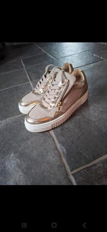 Bijna nieuwe aqa schoenen! Maat 38 beschikbaar voor biedingen