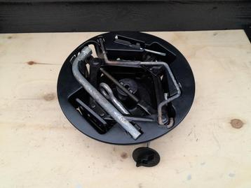 Krikset / Gereedschapset - voor een FIAT PANDA - 2003>2013 beschikbaar voor biedingen