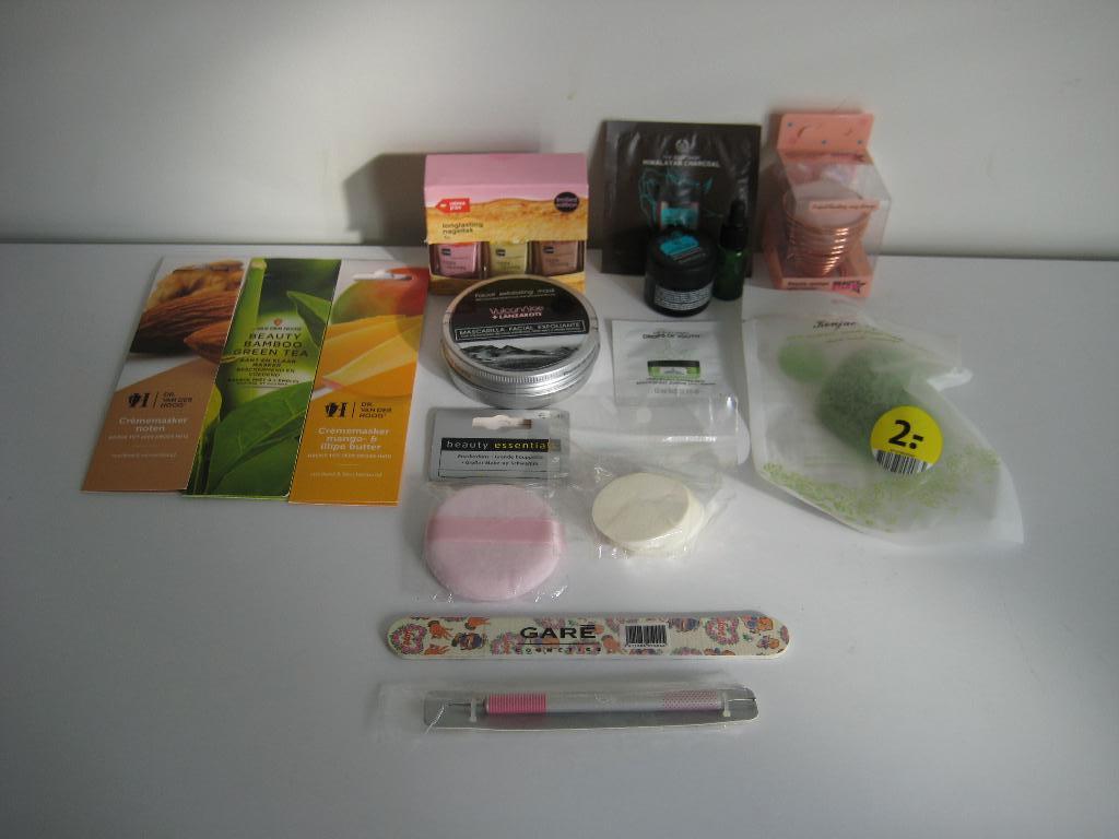 make-up sponsjes, nail art pen, maskertje, nagelvijl NIEUW, Overige kleuren, Gehele gezicht, Nieuw, Ophalen of Verzenden