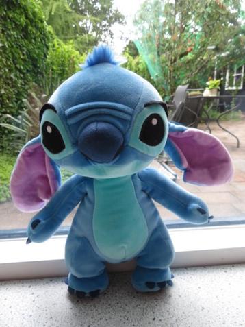 Disney Stitch uit Disneyland meet ca 32 cm totaal beschikbaar voor biedingen