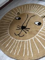 OYOY ronde speelmat leeuw zonnetje ø96cm, Ophalen of Verzenden, Zo goed als nieuw, Kleed of Kussen