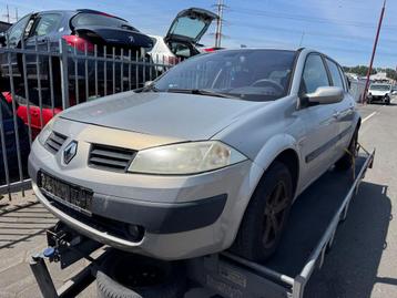 Renault Megane 1.6-16V 2003 veel onderdelen voorradig  beschikbaar voor biedingen