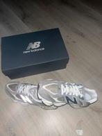New Balance 9060 Grijs - Maat 42 - Nieuw, New Balance, Overige kleuren, Nieuw, Ophalen of Verzenden