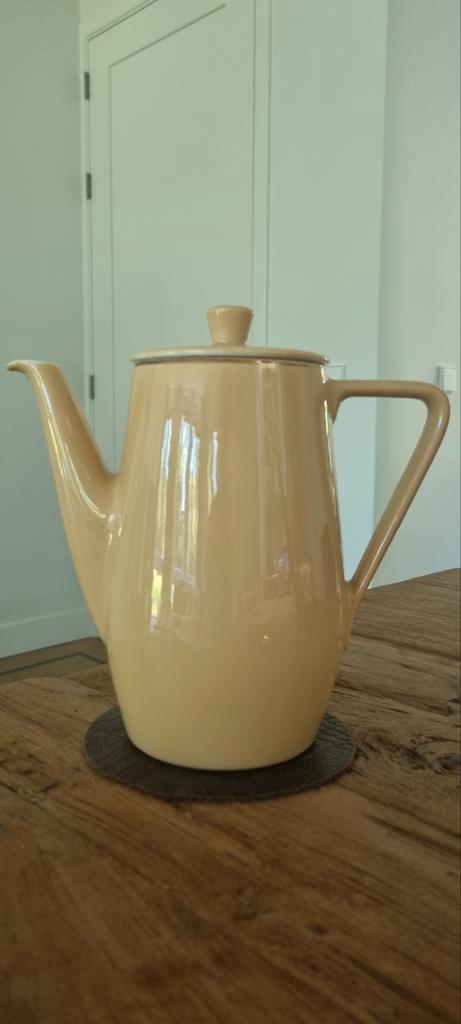 Laaks Brocante, vintage theepot D.E. okergeel, Huis en Inrichting, Keuken | Servies, Zo goed als nieuw, Overige typen, Overige stijlen