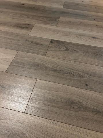 Laminaat Panthera Tokio Oak (17m2) beschikbaar voor biedingen