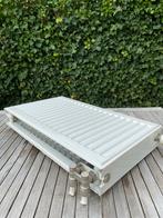 6 Radiatoren met ophanging, voetventiel & thermostaatkraan, Ophalen, 30 tot 80 cm, Gebruikt, Radiator