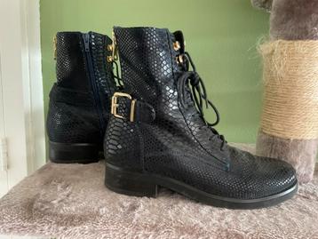 Maat 41 gevoerd hoge schoenen donkerblauw met rits Poelman beschikbaar voor biedingen
