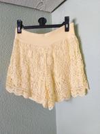 Short kleur geel, Maat 38/40 (M), Kort, Geel, Nieuw