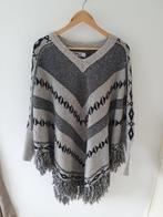 Only dames poncho met franjes maat M, Kleding | Dames, Grijs, Maat 38/40 (M), Ophalen of Verzenden, Zo goed als nieuw