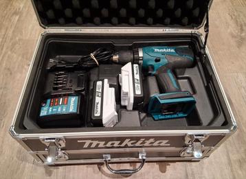  Makita accuboormachine met 2 accu’s & volle koffer beschikbaar voor biedingen