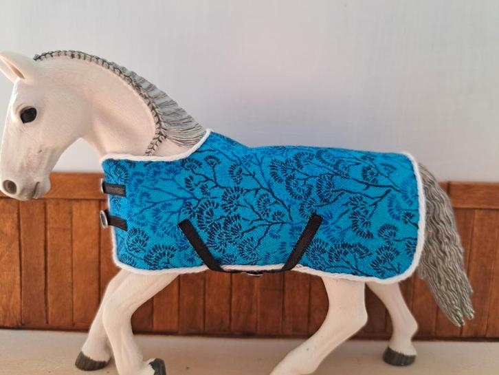 Schleich deken lichtblauw, Verzamelen, Dierenverzamelingen, Zo goed als nieuw, Beeldje of Figuurtje, Paard, Ophalen of Verzenden