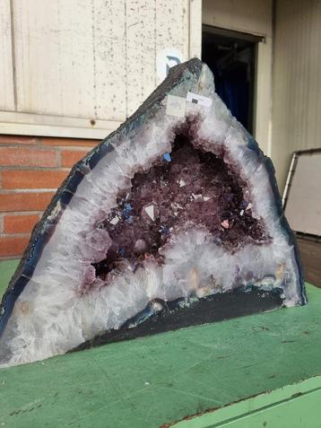 XXL!! Amethist Geode 40x52cm! 49kg+ Amethyst MP9 beschikbaar voor biedingen