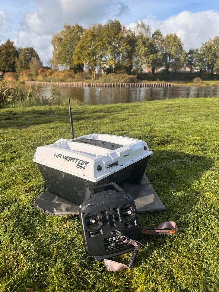 Navigator Mini Voerboot - Perfect voor de karpervisser!, Watersport en Boten, Hengelsport | Karpervissen, Zo goed als nieuw, Overige typen