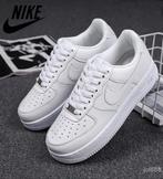 Nike Air Force Schoenen, maat 43, Ophalen of Verzenden, Zo goed als nieuw, Wit, Sneakers of Gympen