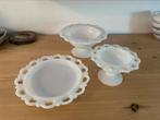 Melkglas opaline etagiere schaaltjes, Ophalen, Gebruikt