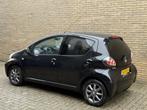 Toyota Aygo 1.0 12V Dynamic | 5-deurs | Airco | Bluetooth |, Voorwielaandrijving, Euro 5, Stof, 4 stoelen