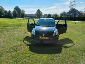 Suzuki Swift 1.2 3-D 2011 Zwart beschikbaar voor biedingen