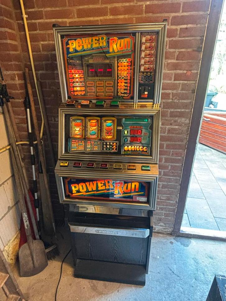 Power Run Gokkast /  fruitautomaat - Klassieker!, Verzamelen, Automaten | Gokkasten en Fruitautomaten, Gebruikt, Gulden, Met sleutels