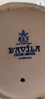 TK 42 jaar oud Porseleinen beeld (limited edition), Verzamelen, Beelden en Beeldjes, Ophalen of Verzenden, Zo goed als nieuw, Mens