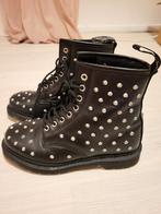 Stoere Dr Martens 1460 studs, Kleding | Dames, Schoenen, Zwart, Lage of Enkellaarzen, Ophalen of Verzenden, Dr. Martens