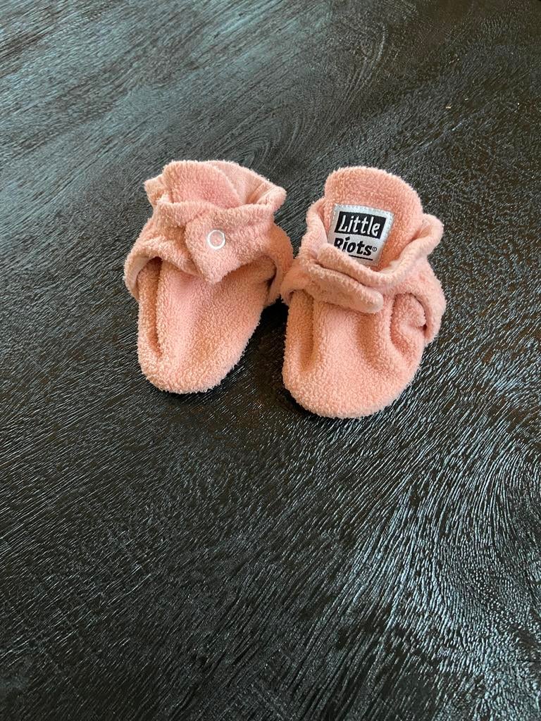 Little riots baby slofjes roze lekker warm, Kinderen en Baby's, Babykleding | Schoentjes en Sokjes, Ophalen of Verzenden, Zo goed als nieuw