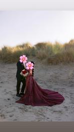 Henna Jurk rood, Ophalen, Zo goed als nieuw, Rood, Trouwjurk
