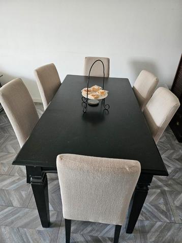 Eettafel,tafel,Archiefkast,rolluikkast beschikbaar voor biedingen