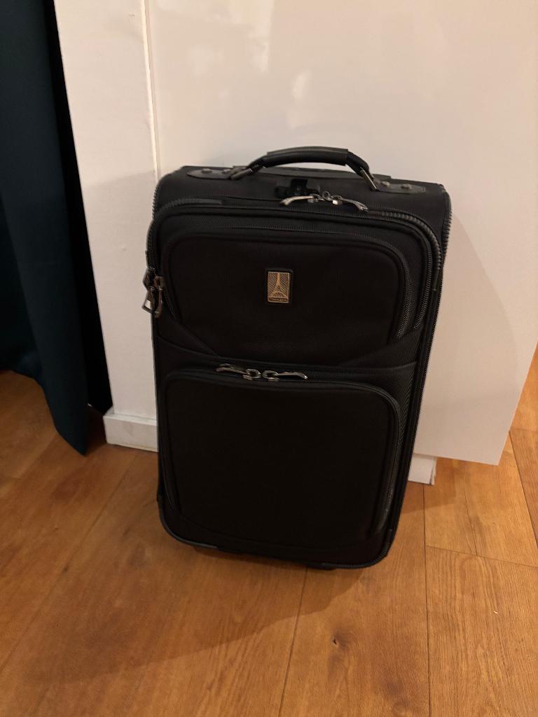 Travelpro FlightCrew 5 22" Rollaboard, Sieraden, Tassen en Uiterlijk, Koffers, Wieltjes, 50 tot 60 cm, Hard kunststof, Ophalen of Verzenden