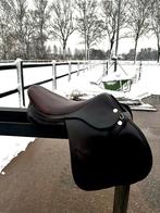 Prestige X Meredith springzadel 17 inch, Dieren en Toebehoren, Paarden en Pony's | Zadels, Ophalen, Gebruikt, Springen