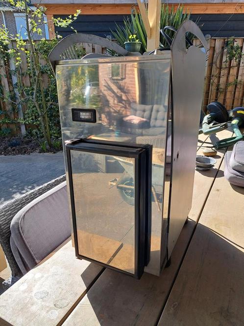 Koelkastje Unita Frigo, Witgoed en Apparatuur, Koelkasten en IJskasten, Gebruikt, Zonder vriesvak, Minder dan 75 liter, Minder dan 85 cm