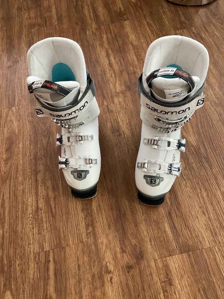 Skischoenen Salomon XPro 90W maat 25, Sport en Fitness, Skiën en Langlaufen, Ophalen, 140 tot 160 cm, Gebruikt, Schoenen